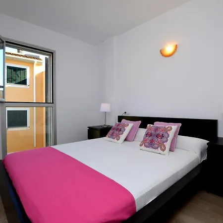 Bonito Apartamento Sa Marina Cerca De La Playa